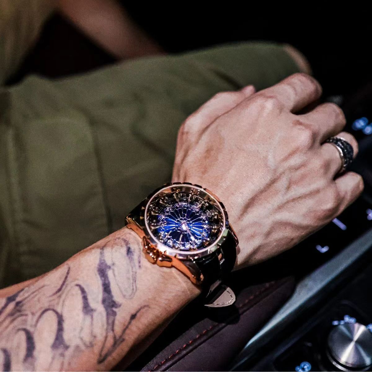 Top-Tier Luxury and Elegant Me - Luxury Watch Tier ulasan dan harga